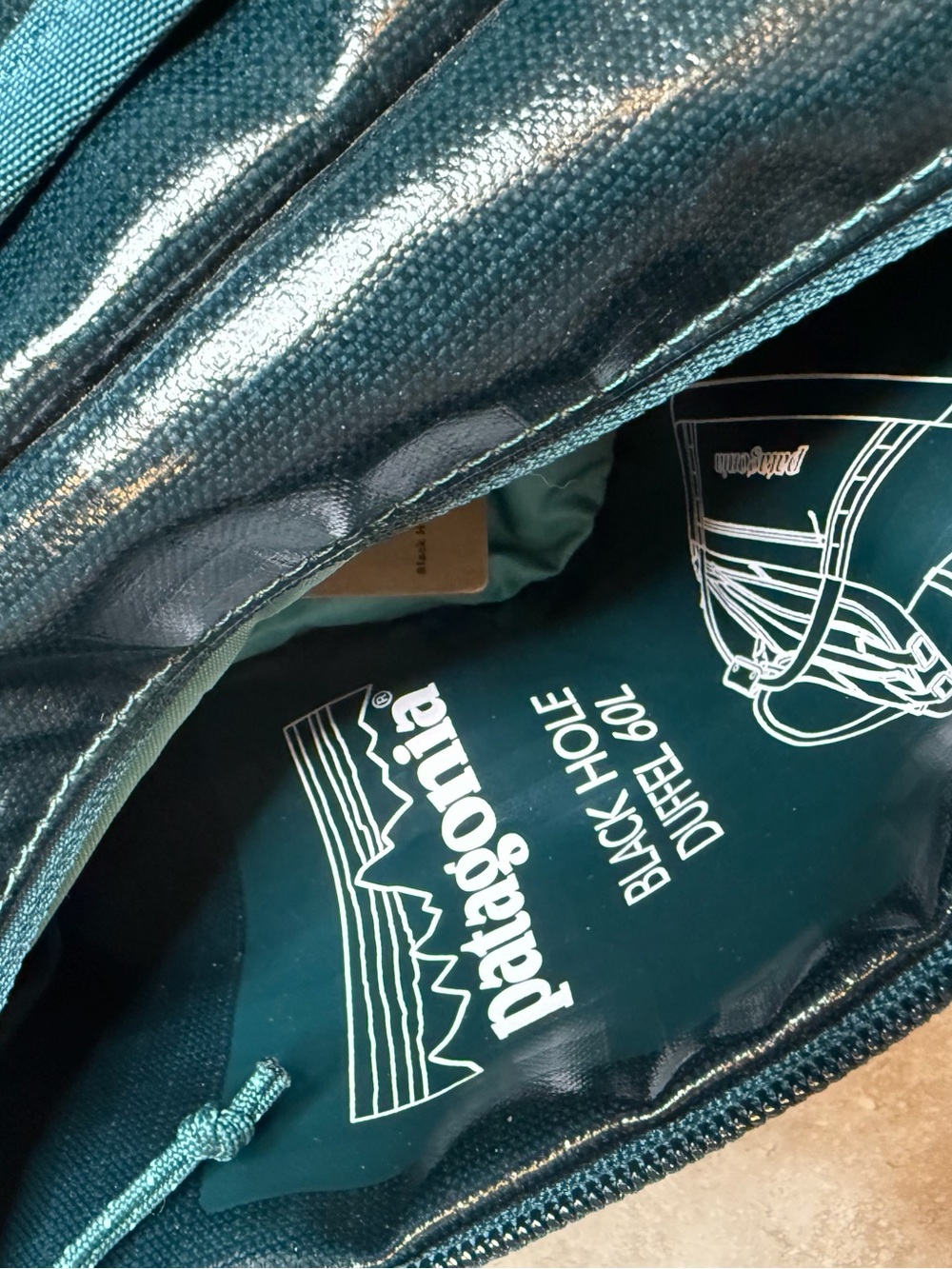 Patagonia Black Hole Duffle 60L in blue teal waterproof hiking camping backpack - Picture 5 of 16
